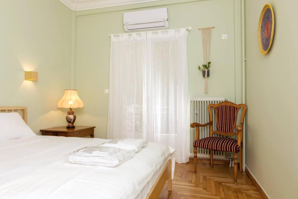 Iphigenia 2 Bedroom Retro Downtown Apartment Афины Экстерьер фото